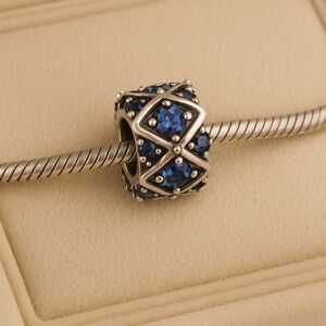 Chamilia Blue Swarovski Shimmering Stones Charm Bead .925 CHAM EUC #191